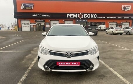 Toyota Camry, 2015 год, 1 800 000 рублей, 3 фотография