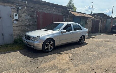 Mercedes-Benz C-Класс, 2002 год, 630 000 рублей, 6 фотография