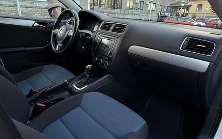 Volkswagen Jetta VI, 2013 год, 1 100 000 рублей, 4 фотография
