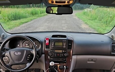 KIA Carnival III, 2009 год, 740 000 рублей, 9 фотография