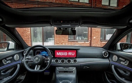 Mercedes-Benz E-Класс, 2022 год, 4 240 000 рублей, 13 фотография