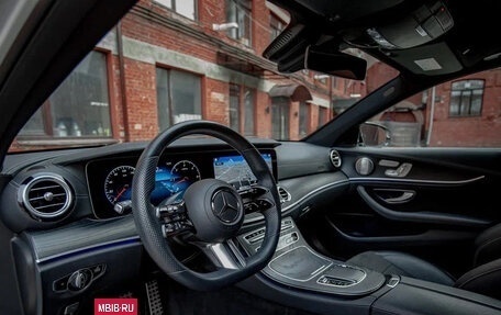 Mercedes-Benz E-Класс, 2022 год, 4 240 000 рублей, 10 фотография