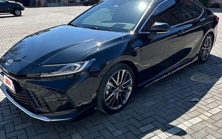 Toyota Camry, 2024 год, 3 450 000 рублей, 2 фотография