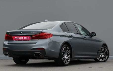BMW 5 серия, 2018 год, 4 390 000 рублей, 17 фотография