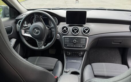 Mercedes-Benz GLA, 2016 год, 2 000 000 рублей, 9 фотография