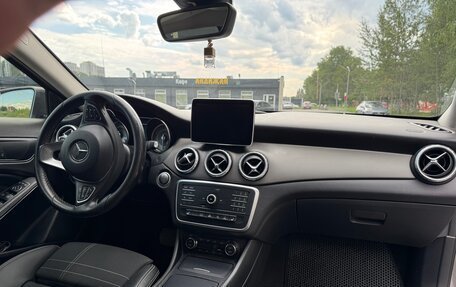Mercedes-Benz GLA, 2016 год, 2 000 000 рублей, 10 фотография