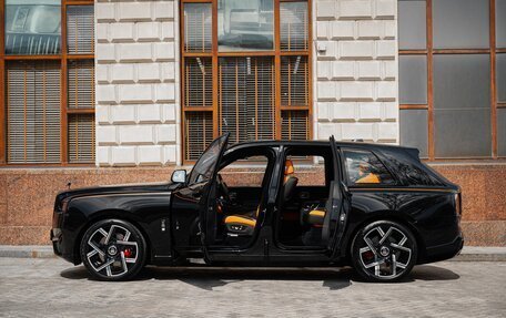 Rolls-Royce Cullinan, 2025 год, 75 000 000 рублей, 4 фотография