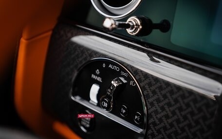 Rolls-Royce Cullinan, 2025 год, 75 000 000 рублей, 36 фотография