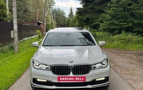 BMW 7 серия, 2016 год, 3 390 000 рублей, 2 фотография