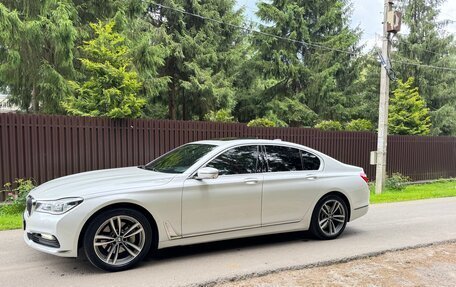BMW 7 серия, 2016 год, 3 390 000 рублей, 9 фотография