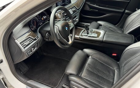 BMW 7 серия, 2016 год, 3 390 000 рублей, 11 фотография