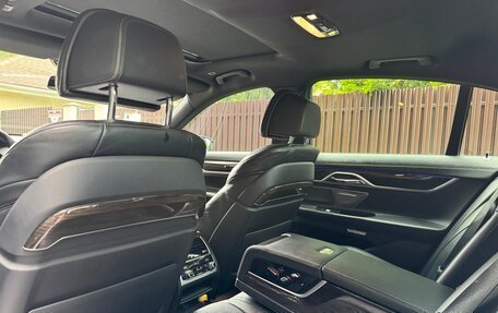BMW 7 серия, 2016 год, 3 390 000 рублей, 16 фотография