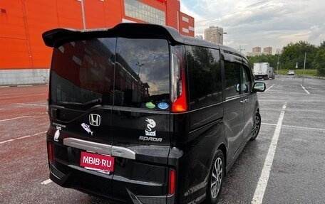 Honda Stepwgn IV, 2017 год, 1 850 000 рублей, 4 фотография