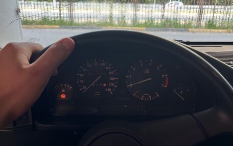 BMW 5 серия, 1989 год, 200 000 рублей, 8 фотография