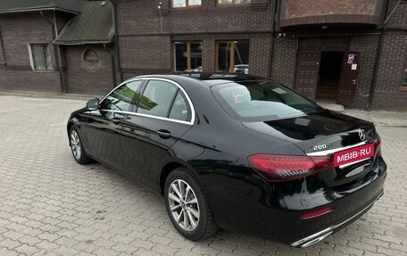 Mercedes-Benz E-Класс, 2021 год, 2 890 000 рублей, 10 фотография
