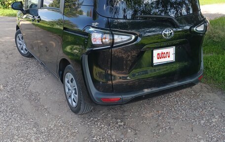 Toyota Sienta II, 2022 год, 1 555 000 рублей, 4 фотография