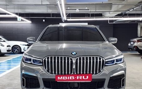 BMW 7 серия, 2022 год, 7 220 000 рублей, 2 фотография