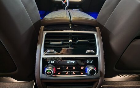 BMW 7 серия, 2022 год, 7 220 000 рублей, 14 фотография
