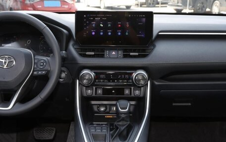 Toyota RAV4, 2025 год, 3 620 000 рублей, 3 фотография
