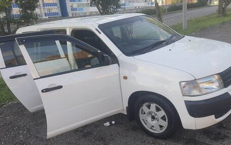 Toyota Probox I, 2007 год, 630 000 рублей, 3 фотография