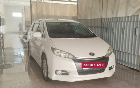 Toyota Wish II, 2011 год, 1 250 000 рублей, 4 фотография