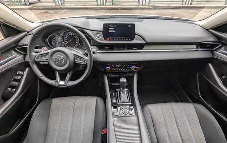 Mazda 6, 2020 год, 2 700 000 рублей, 21 фотография
