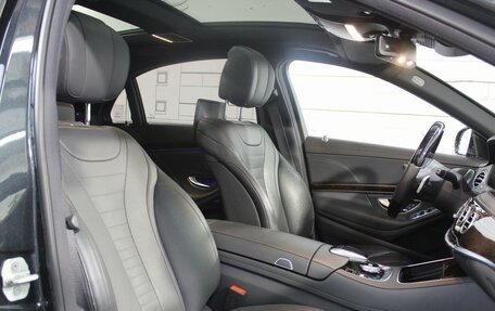 Mercedes-Benz S-Класс, 2017 год, 4 590 000 рублей, 28 фотография