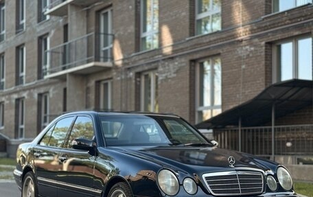 Mercedes-Benz E-Класс, 2000 год, 780 000 рублей, 1 фотография