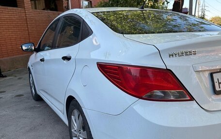 Hyundai Solaris II рестайлинг, 2015 год, 914 000 рублей, 4 фотография
