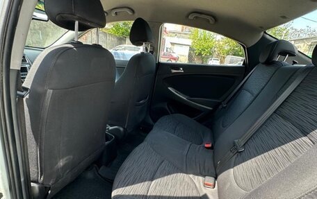 Hyundai Solaris II рестайлинг, 2015 год, 914 000 рублей, 11 фотография