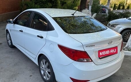 Hyundai Solaris II рестайлинг, 2015 год, 914 000 рублей, 5 фотография