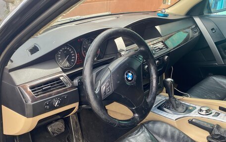 BMW 5 серия, 2005 год, 740 000 рублей, 12 фотография
