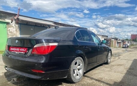 BMW 5 серия, 2005 год, 740 000 рублей, 8 фотография
