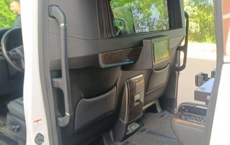Toyota Alphard III, 2019 год, 5 700 000 рублей, 5 фотография