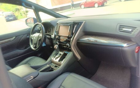 Toyota Alphard III, 2019 год, 5 700 000 рублей, 8 фотография