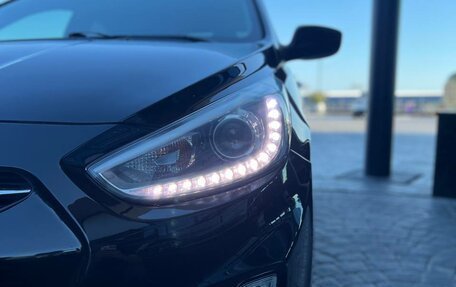 Hyundai Solaris II рестайлинг, 2013 год, 490 000 рублей, 32 фотография