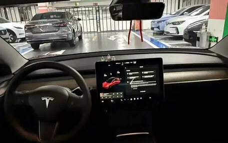 Tesla Model 3 I, 2022 год, 2 750 080 рублей, 3 фотография