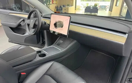 Tesla Model Y I, 2022 год, 4 510 080 рублей, 5 фотография