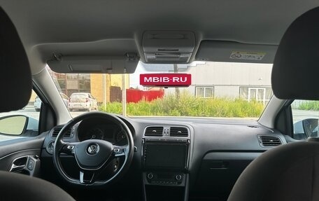 Volkswagen Polo VI (EU Market), 2018 год, 1 200 000 рублей, 8 фотография