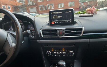 Mazda 3, 2016 год, 1 550 000 рублей, 10 фотография