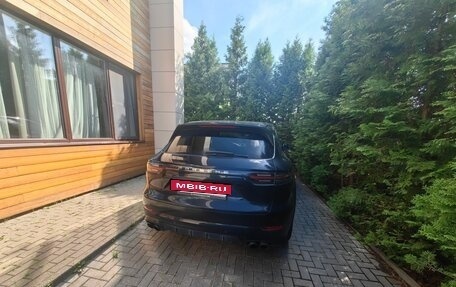 Porsche Cayenne III, 2018 год, 6 000 000 рублей, 4 фотография