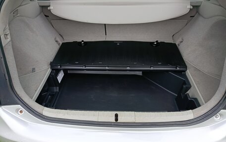 Toyota Prius, 2009 год, 945 000 рублей, 10 фотография