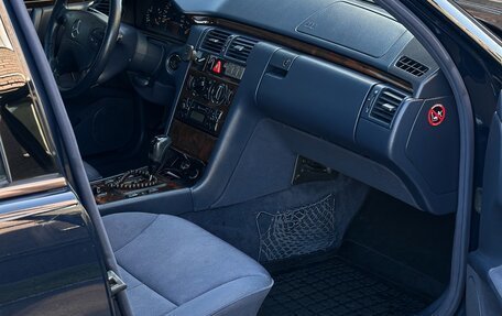 Mercedes-Benz E-Класс, 2000 год, 780 000 рублей, 14 фотография