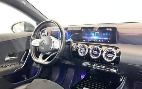 Mercedes-Benz CLA, 2020 год, 3 145 000 рублей, 13 фотография