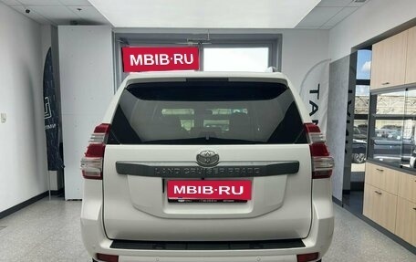 Toyota Land Cruiser Prado 150 рестайлинг 2, 2014 год, 2 900 000 рублей, 7 фотография