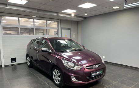 Hyundai Solaris II рестайлинг, 2011 год, 850 000 рублей, 3 фотография