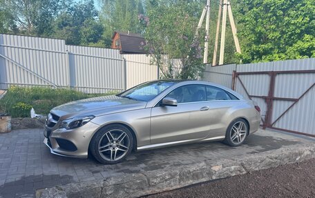 Mercedes-Benz E-Класс, 2015 год, 2 400 000 рублей, 1 фотография