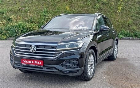 Volkswagen Touareg III, 2018 год, 4 600 000 рублей, 1 фотография