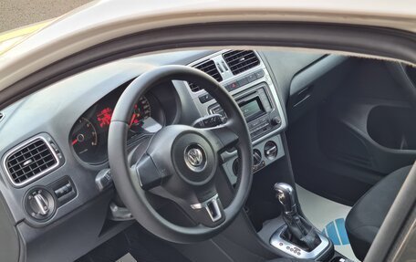Volkswagen Polo VI (EU Market), 2013 год, 650 000 рублей, 18 фотография