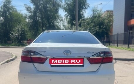 Toyota Camry, 2015 год, 1 840 000 рублей, 4 фотография